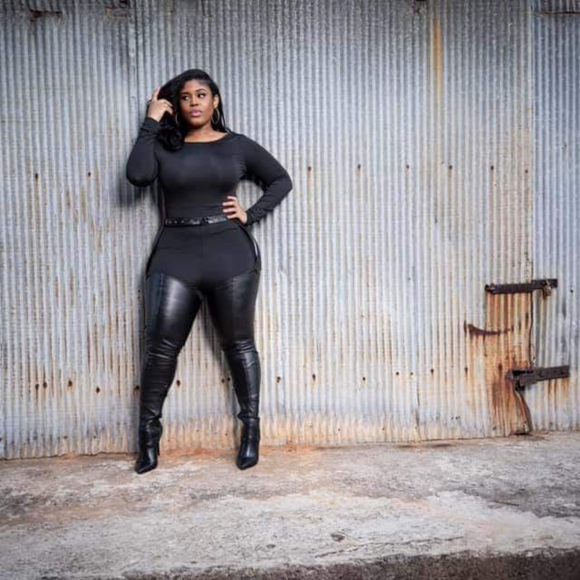 **3rd Restock**Azalea Wang Thigh High Chap Boots - Picture 2 of 4